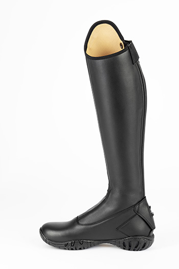 SG_foto-F70700-absolute-black_left side.jpg